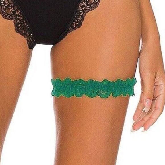 NWT Revolve x HAH One & Done Lace Garter Scrunchie Headband in Emerald Green - Picture 1 of 13
